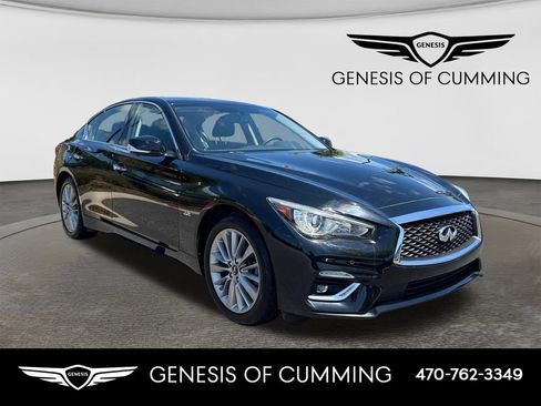 Used 2018 INFINITI Q50 Luxe w/ Essential Package (2.0T Luxe) AWD/4WD image 1