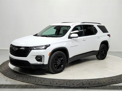 Used 2022 Chevrolet Traverse LT w/ Midnight/Sport Edition