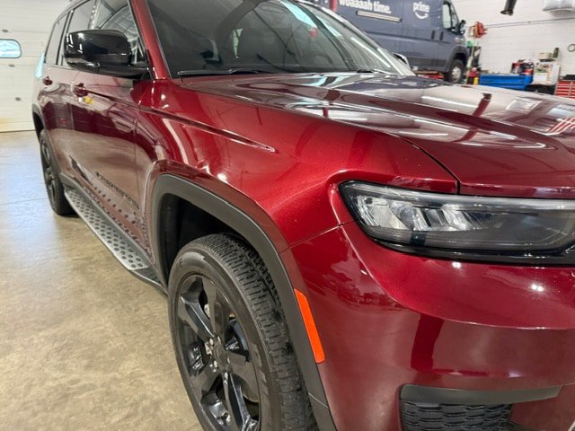Used 2024 Jeep Grand Cherokee L Altitude AWD/4WD image 3