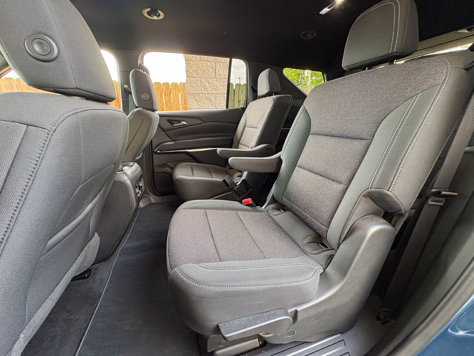 Used 2026 Chevrolet Traverse LT FWD image 18
