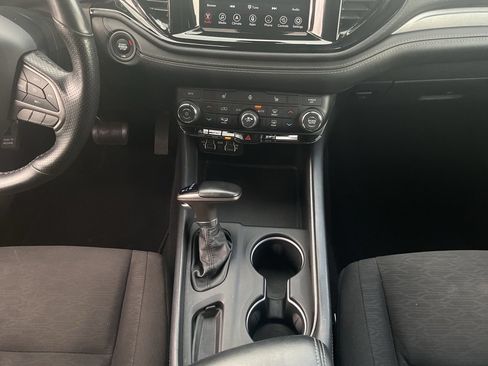 Used 2023 Dodge Durango SXT RWD image 10