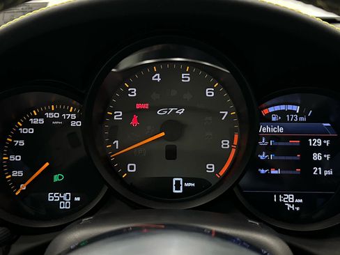 Used 2016 Porsche Cayman GT4 RWD image 18