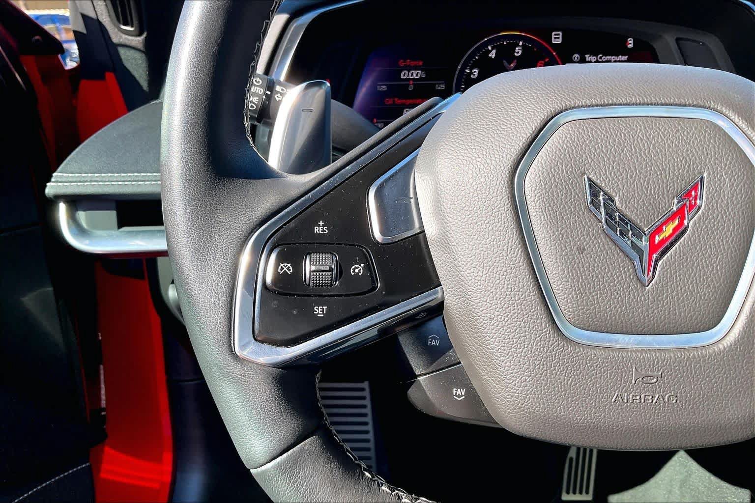 Used 2022 Chevrolet Corvette Stingray Preferred Conv w/ Z51 Performance Package RWD image 19