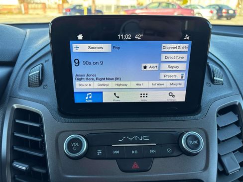 Used 2020 Ford Transit Connect XL image 16