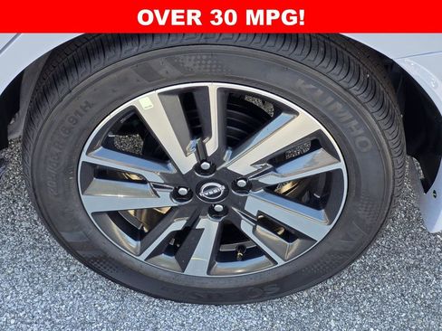 New 2025 Nissan Versa SV w/ Trunk Package FWD image 26