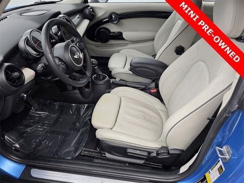 Used 2016 MINI Cooper S image 9