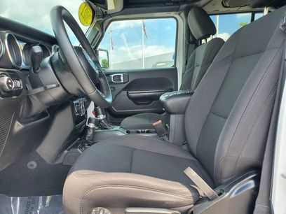 Used 2021 Jeep Gladiator Sport