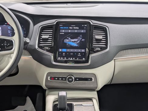 Used 2023 Volvo XC90 B6 Plus w/ Protection Package Premier image 25