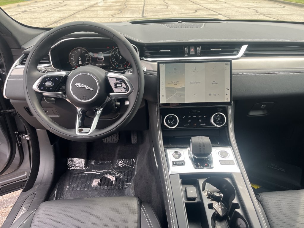 New 2026 Jaguar F-PACE R-Dynamic S AWD/4WD image 13