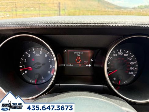 Used 2016 Ford Mustang Shelby GT350 w/ Technology Package RWD image 18