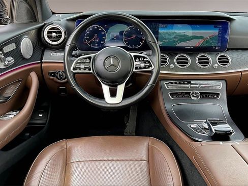 Used 2020 Mercedes-Benz E 450 4MATIC Sedan image 5