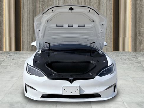 Used 2025 Tesla Model S image 18