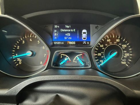 Used 2017 Ford Escape Titanium AWD/4WD image 18