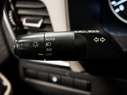 Used 2021 Nissan Rogue SV image 20