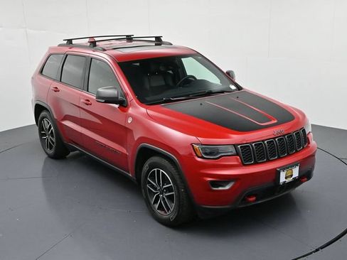 Used 2021 Jeep Grand Cherokee Trailhawk w/ Premium Lighting Group AWD/4WD image 15