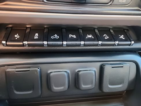 Used 2017 GMC Sierra 1500 Denali w/ Denali Ultimate Package image 30