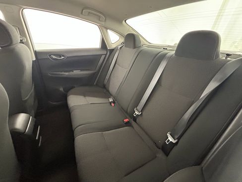 Used 2019 Nissan Sentra S image 29