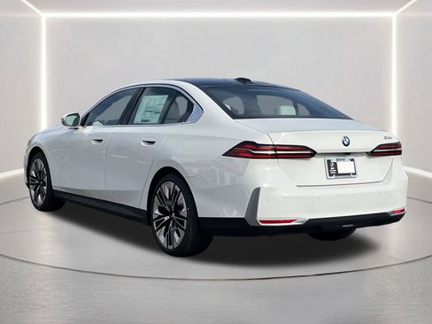 New 2026 BMW 530i image 25