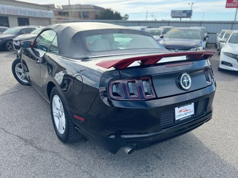 Used 2014 Ford Mustang V6 Convertible 2D image 5
