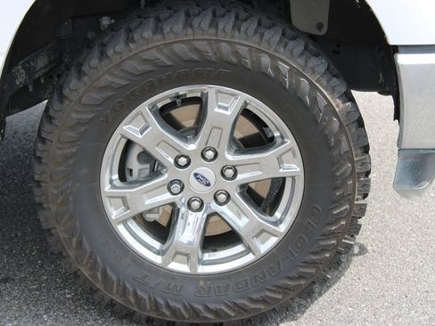 Used 2023 Ford F150 Lariat AWD/4WD image 12