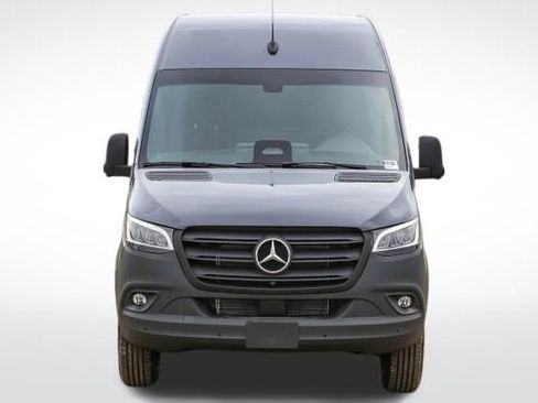 New 2025 Mercedes-Benz Sprinter 2500 image 2