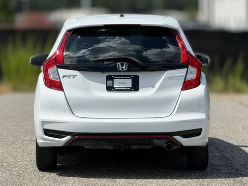 Used 2018 Honda Fit Sport image 4