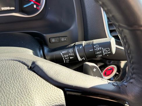 Used 2019 Honda Pilot Touring image 25