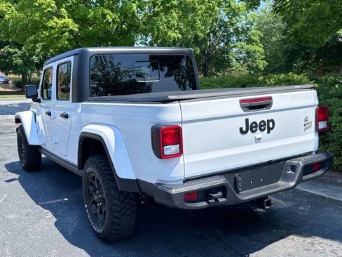 Used 2022 Jeep Gladiator Sport AWD/4WD image 8