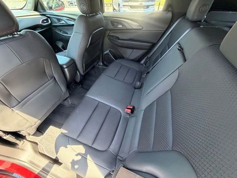 Used 2022 Chevrolet TrailBlazer RS w/ Technology Package AWD/4WD image 7