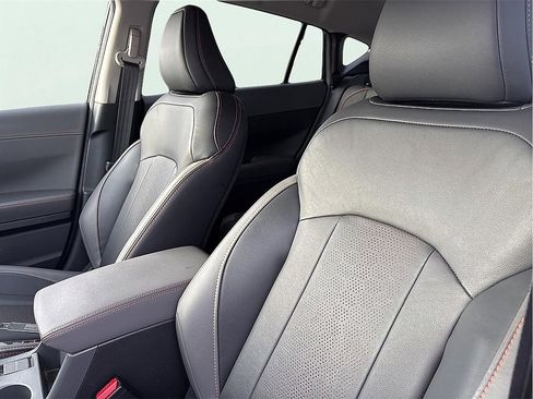 Certified 2025 Subaru Crosstrek 2.5i Limited w/ Crosstrek Mirror Package image 12