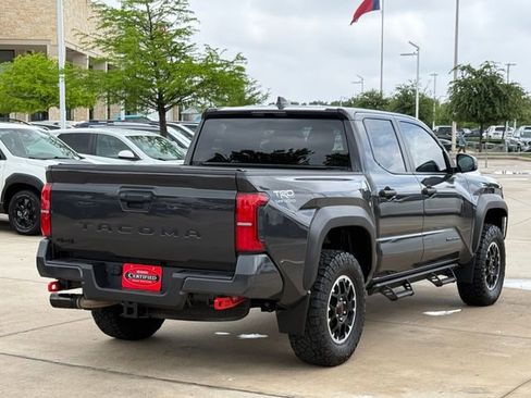 Used 2024 Toyota Tacoma TRD Off-Road AWD/4WD image 5