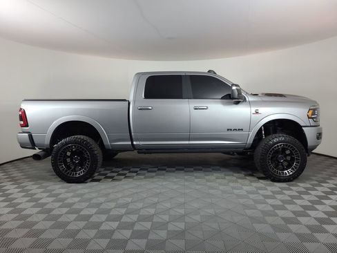 Used 2024 RAM 3500 Limited AWD/4WD image 2