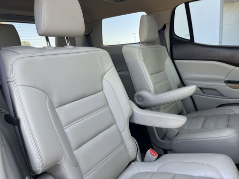 Used 2017 GMC Acadia Denali w/ Technology Package image 17