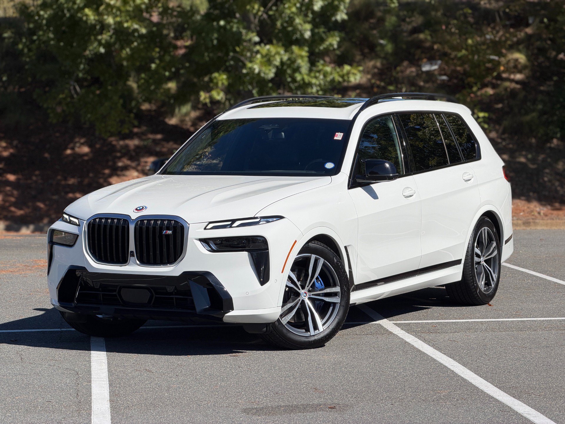Used 2023 BMW X7 M60i AWD/4WD image 1