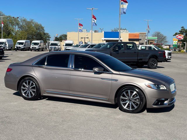 Used 2019 Lincoln Continental Premiere FWD image 2