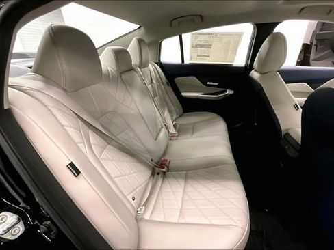 New 2026 Nissan Sentra SL FWD image 34