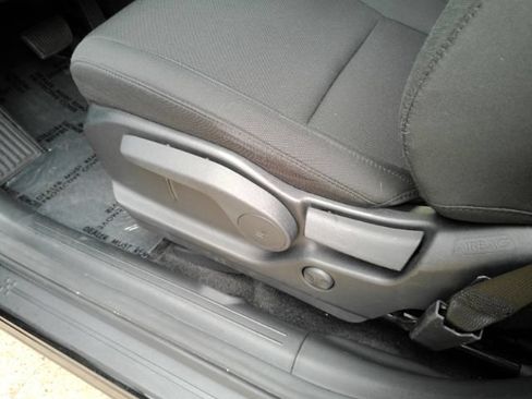 Used 2024 Hyundai Santa Fe SE FWD image 15