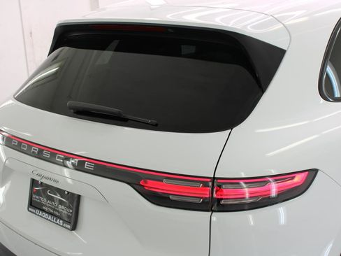 Used 2020 Porsche Cayenne AWD/4WD image 15