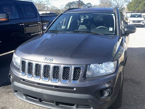 Used 2017 Jeep Compass Sport w/ Power Value Group image 2
