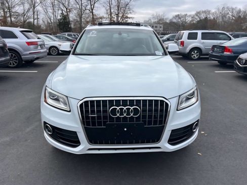 Used 2017 Audi Q5 2.0T Premium Plus w/ Technology Package image 2