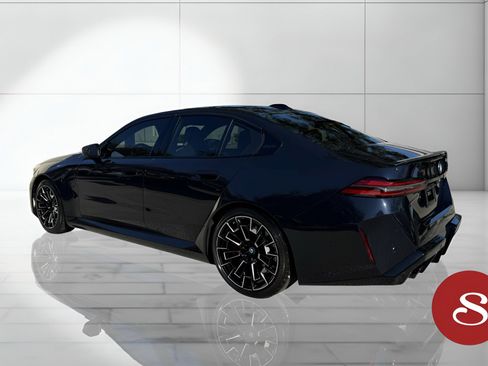 Used 2026 BMW M5 Sedan w/ Carbon Package image 2