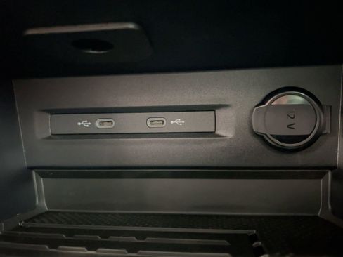 New 2026 Volkswagen Taos SE image 31