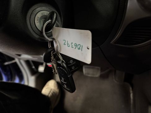 Used 2010 Hyundai Tucson GLS w/ Popular Equipment Pkg 2 FWD image 44