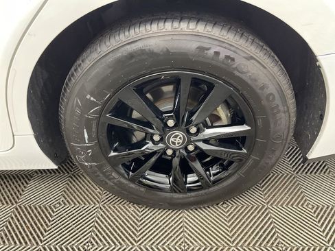 Used 2025 Toyota Camry LE image 35