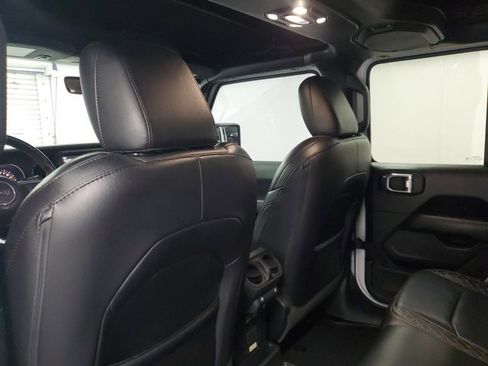 Used 2021 Jeep Wrangler Unlimited Sahara image 12