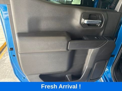 Used 2022 Chevrolet Silverado 1500 Custom w/ LPO, Dark Essentials Package RWD image 11