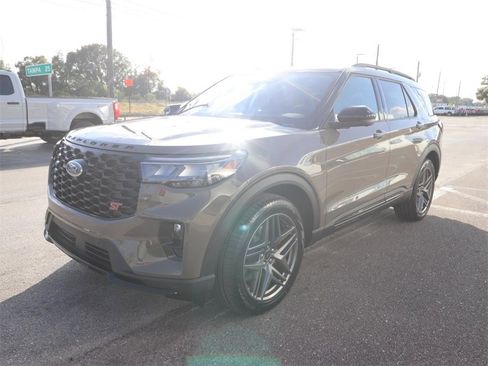 New 2026 Ford Explorer ST w/ Sun And Sound Package image 4