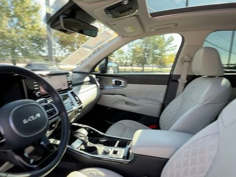 Used 2022 Kia Sorento SX image 33