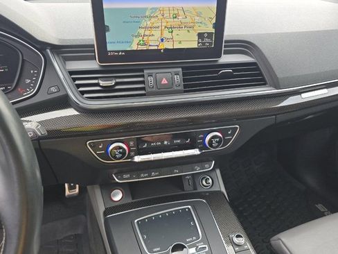 Used 2018 Audi SQ5 Prestige image 10