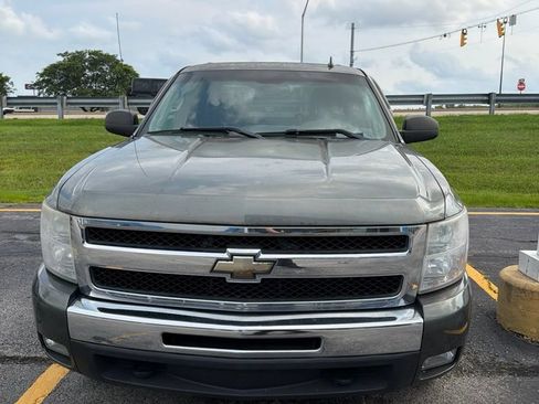 Used 2011 Chevrolet Silverado 1500 LT w/ All-Star Edition AWD/4WD image 2
